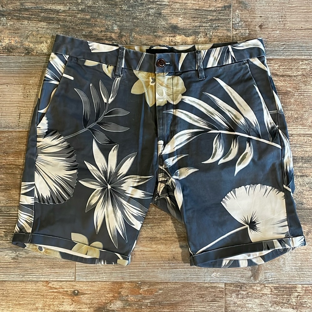 Scotch & Soda Men’s Floral Chino Shorts size Small